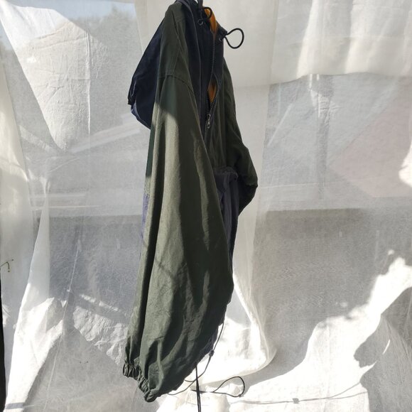 Colour Blocked Splash Jacket - Picture 10 of 13